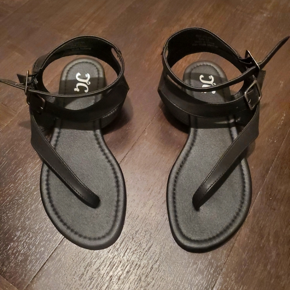 Sandles